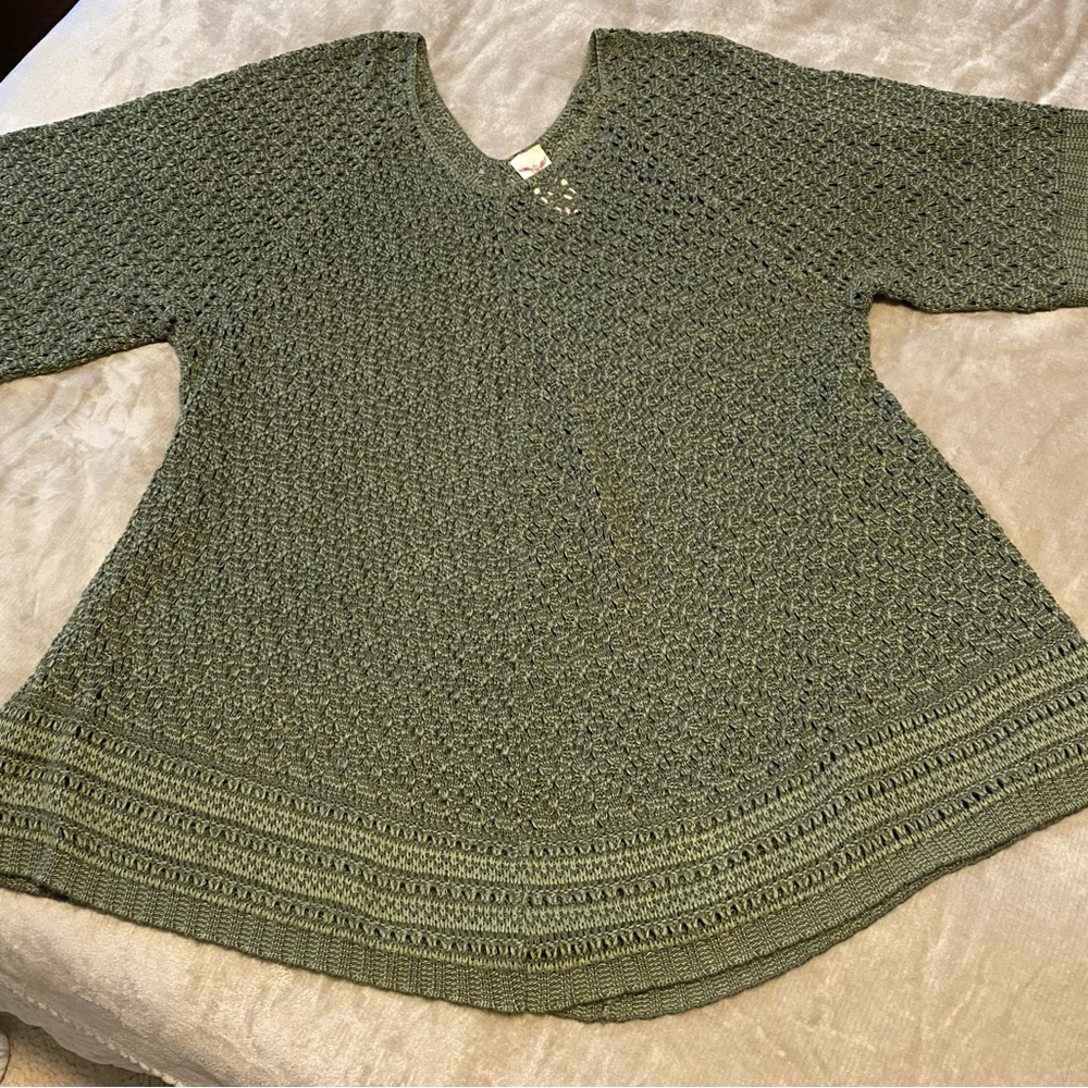 Woman top Faded Glory size 16-18 XL